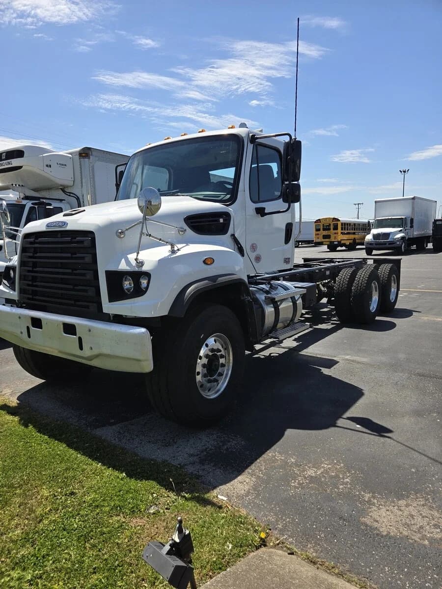 2026 Freightliner 114SD