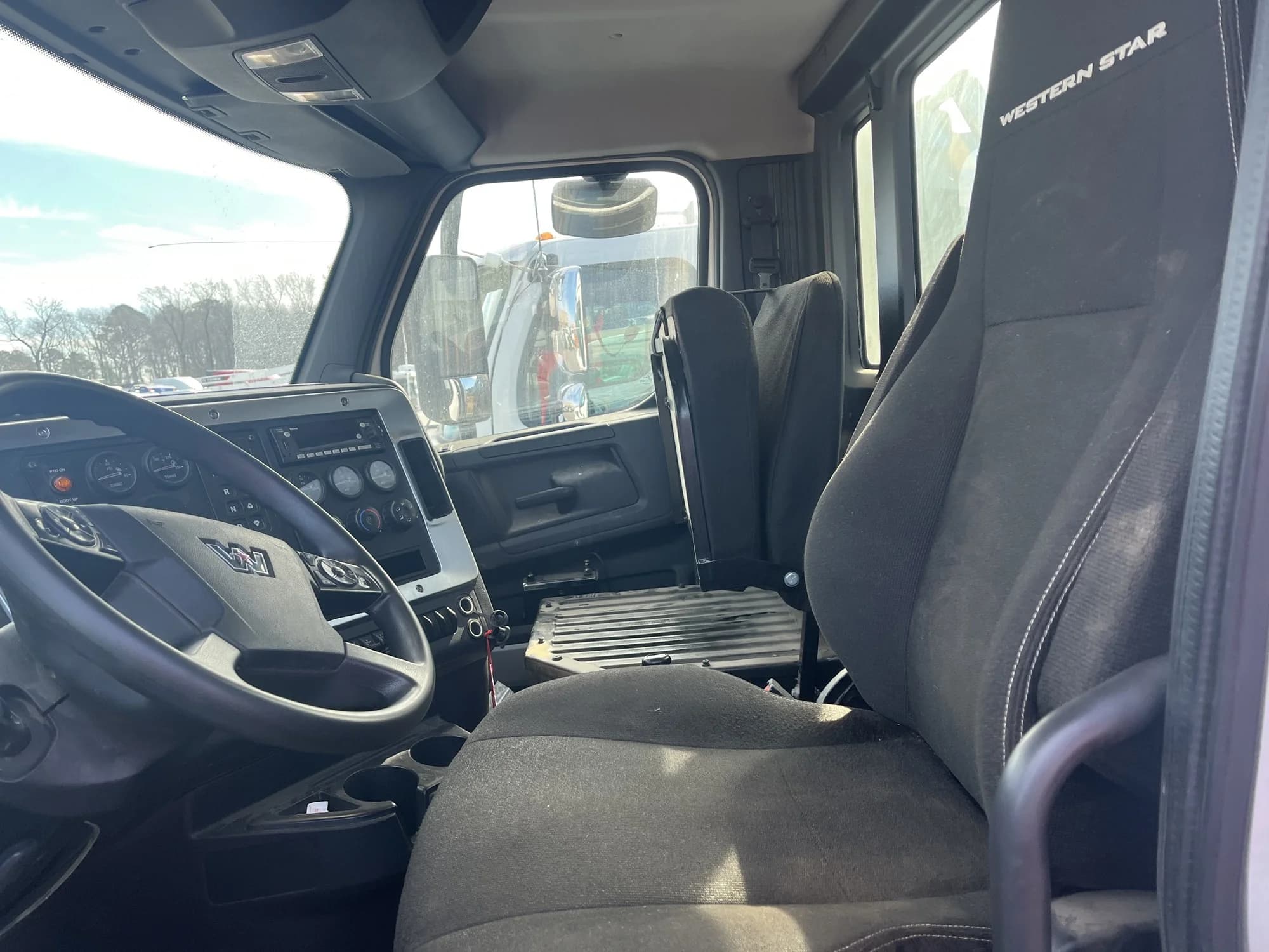 2025 Western Star 47X