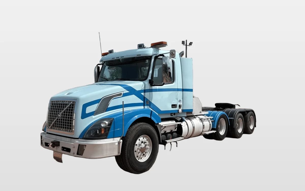 2017 Volvo VNL 860 — photo 1