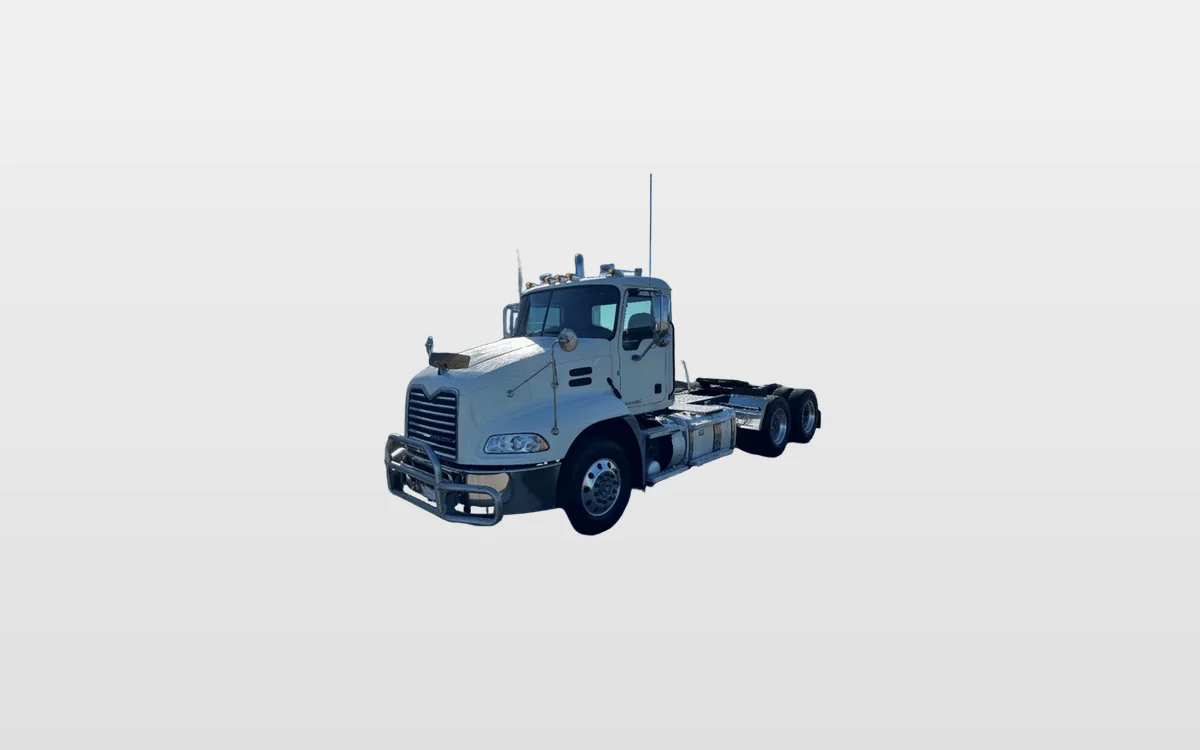 2016 Mack Day Cab — photo 1