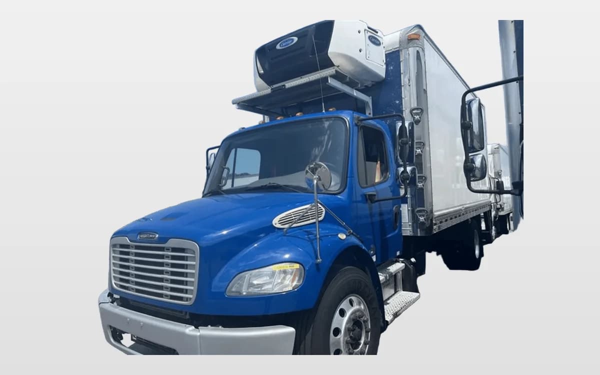 2018 Freightliner M2 106 — photo 1
