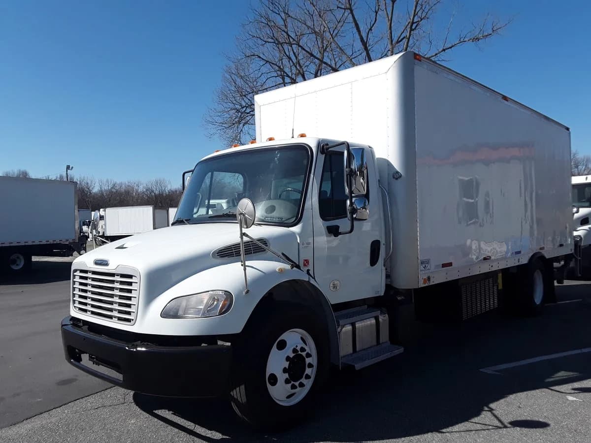2018 Freightliner M2 106