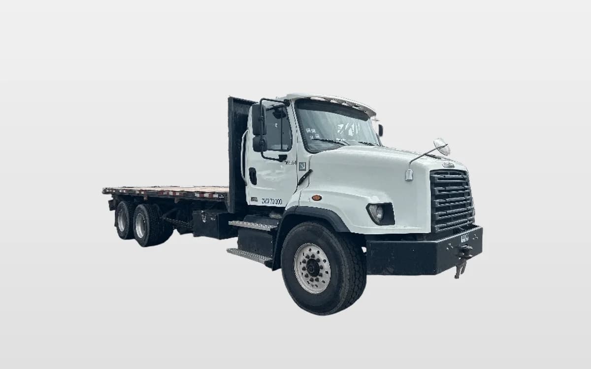 2020 Freightliner 114SD — photo 1