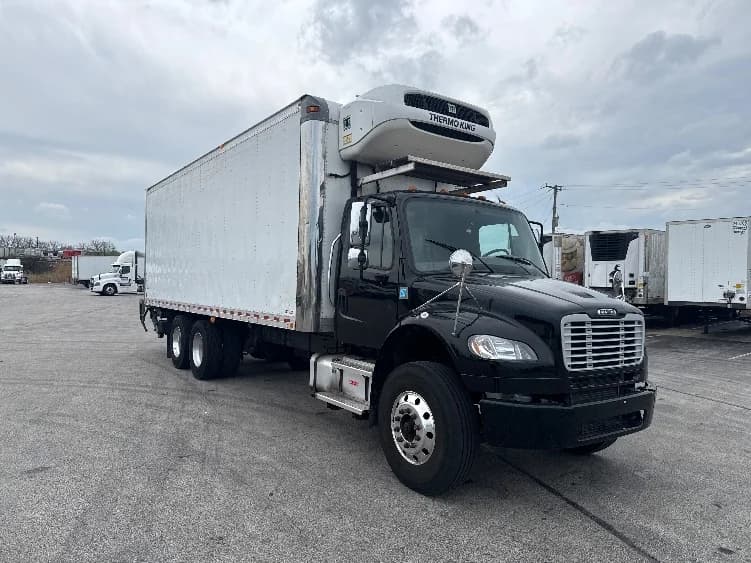 2021 Freightliner M2 106
