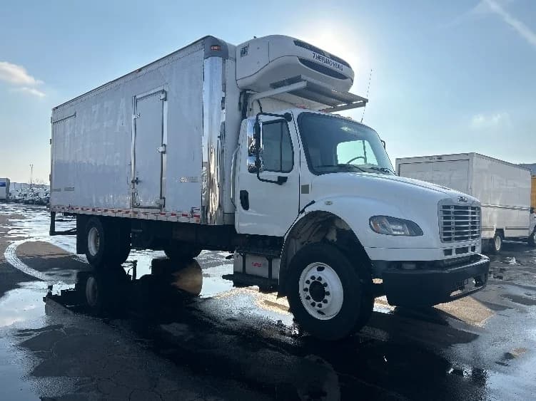 2019 Freightliner M2 106