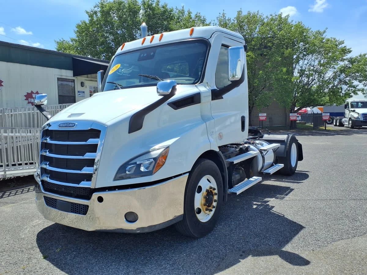 2020 Freightliner Cascadia