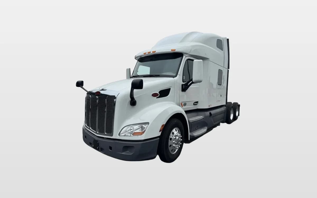 2021 Peterbilt 579 — photo 1