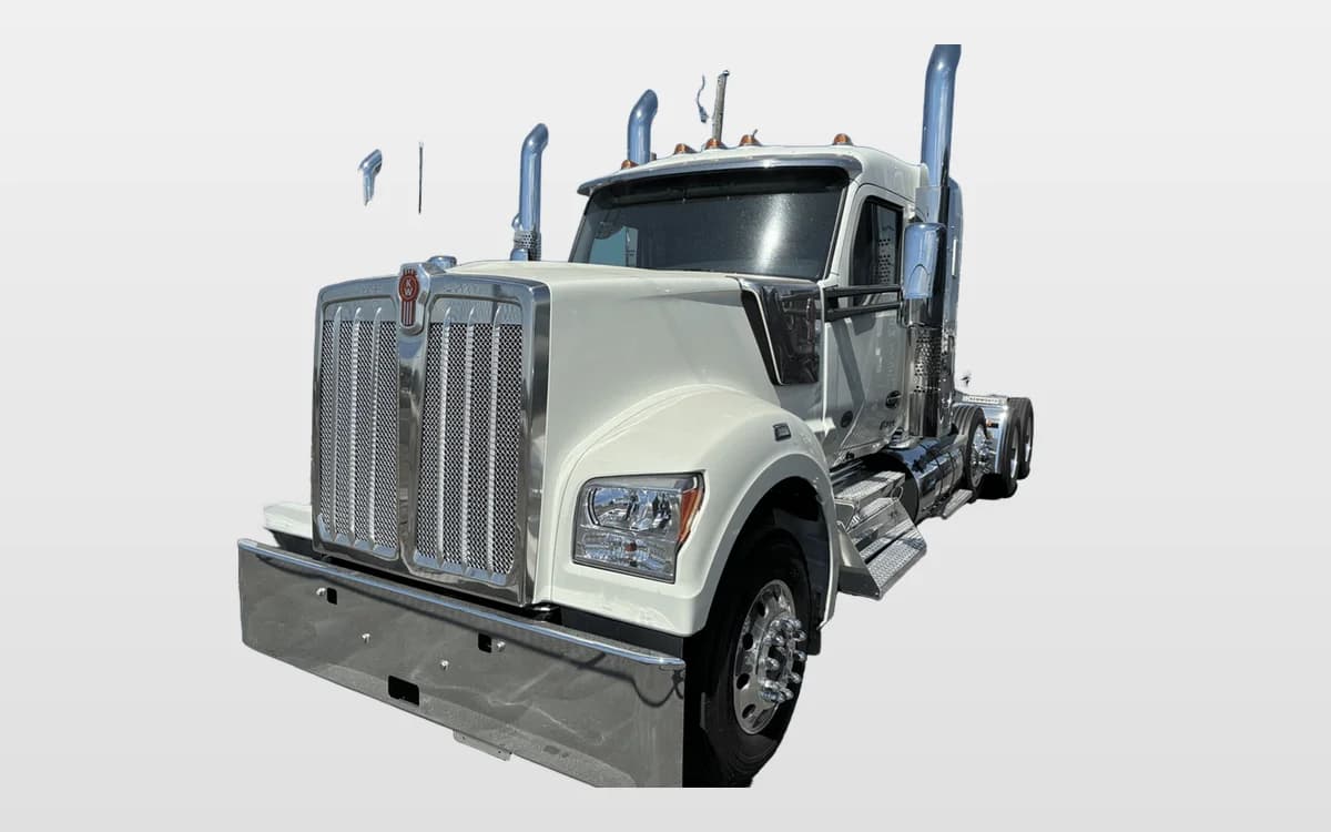 2026 Kenworth W990 — photo 1