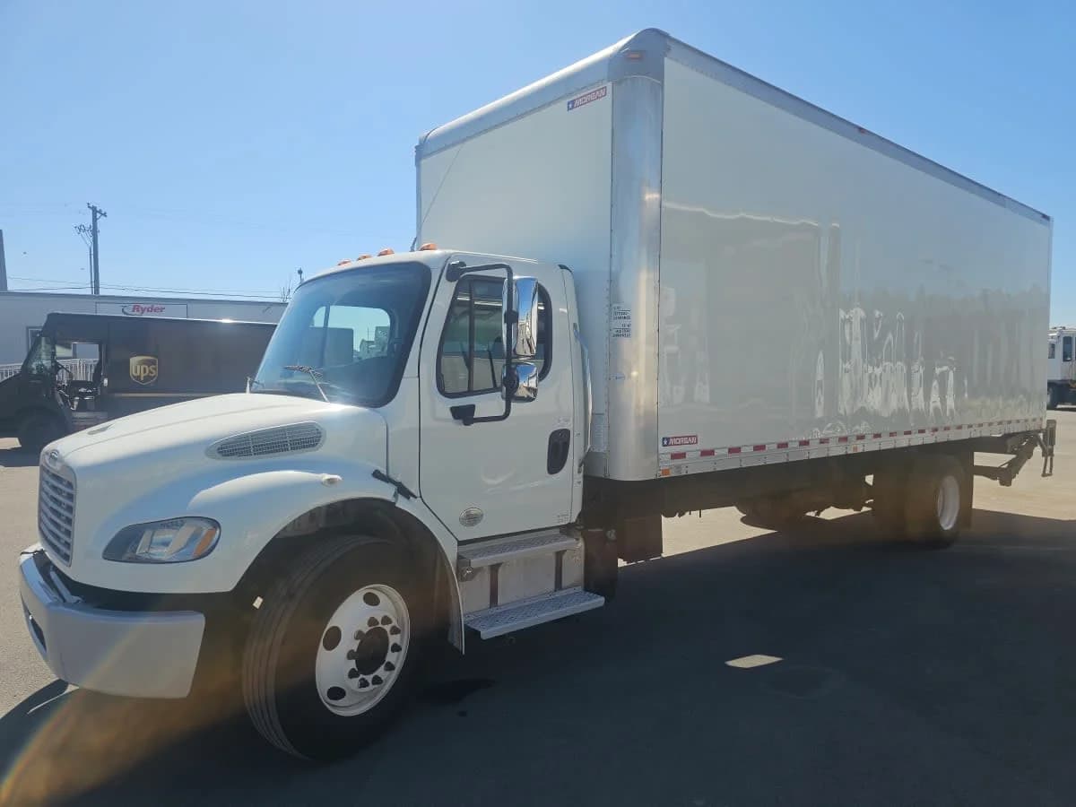 2018 Freightliner M2 106