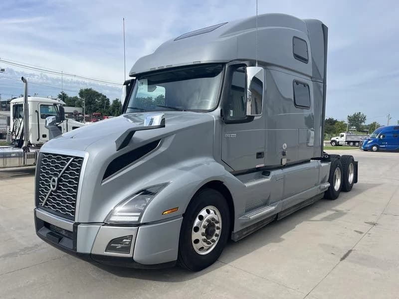 2024 Volvo VNL 860