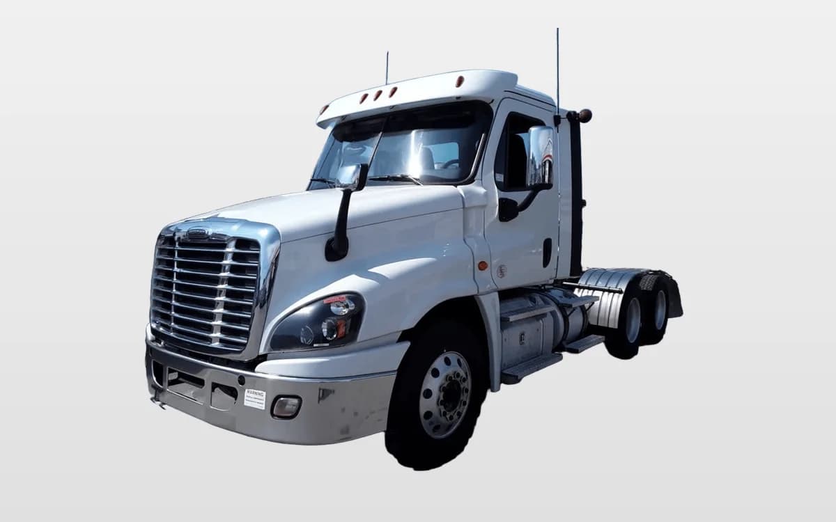 2020 Freightliner Cascadia — photo 1