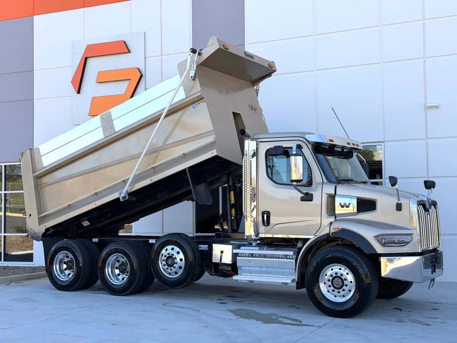 2024 Western Star 47X