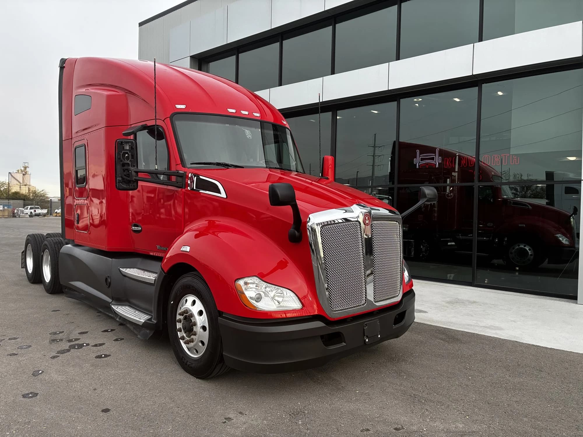 2022 Kenworth T680