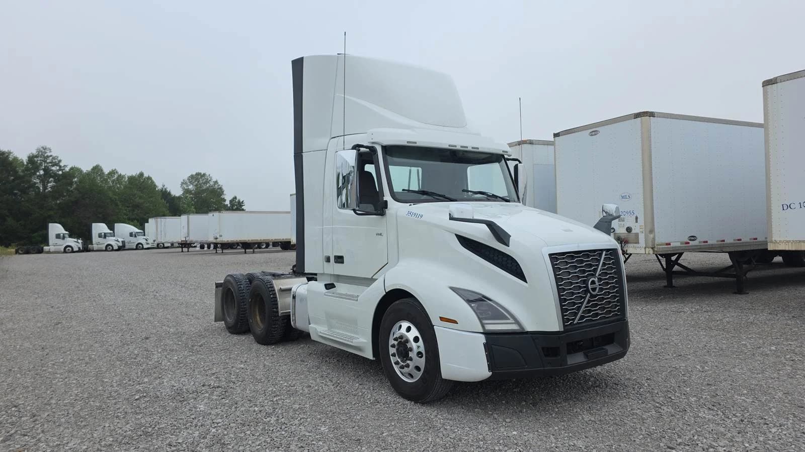 2019 Volvo VNL 300