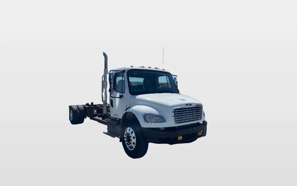 2017 Freightliner M2 106 — photo 1