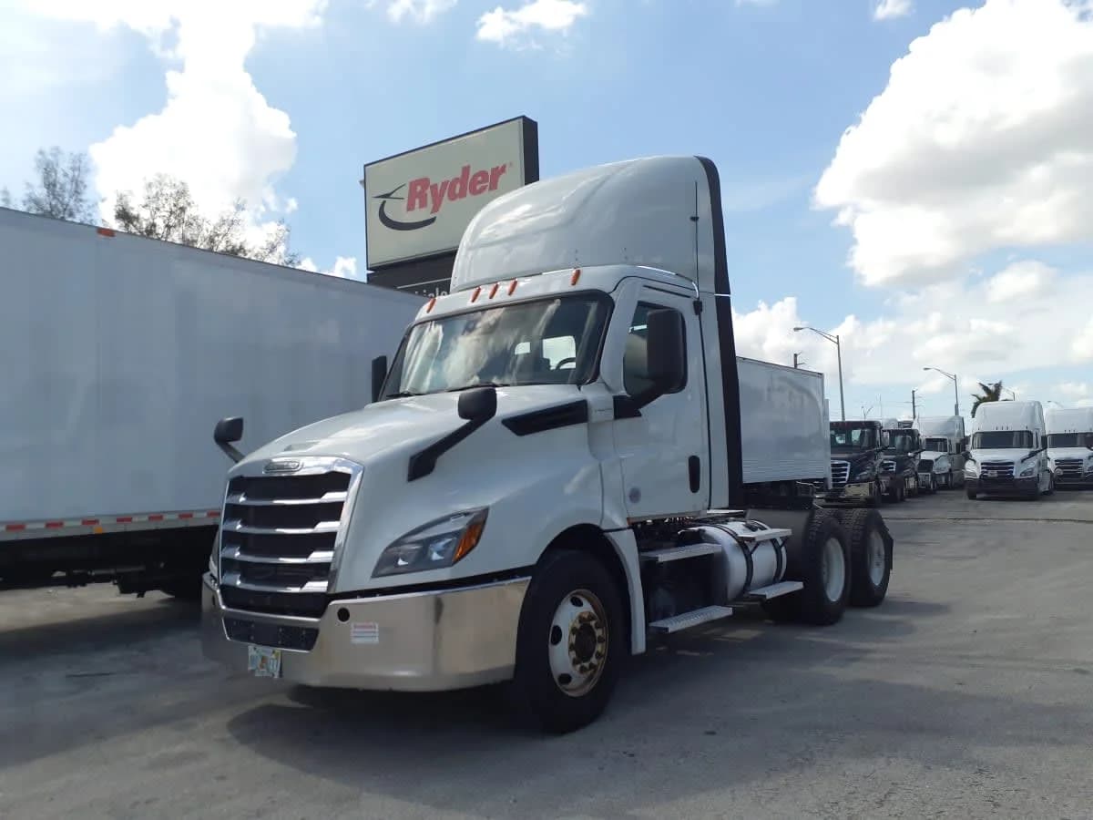 2020 Freightliner Cascadia
