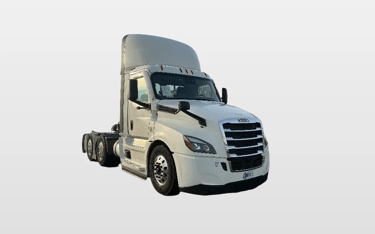 2022 Freightliner Cascadia — photo 1