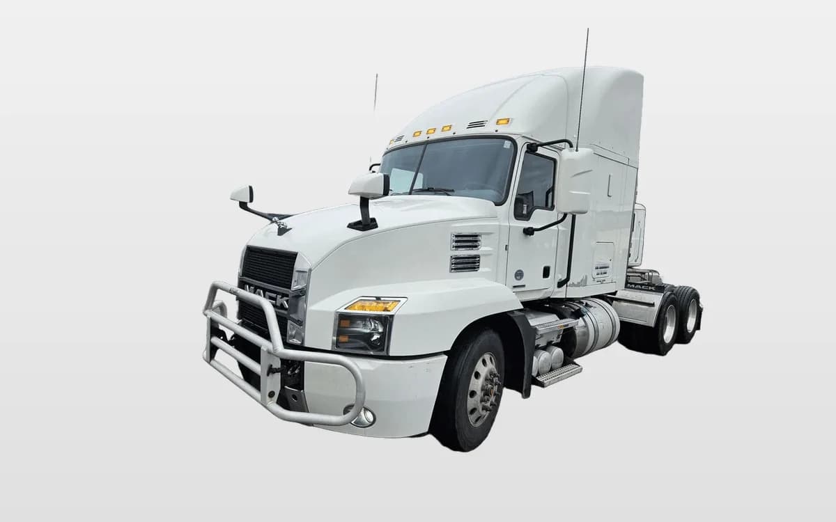 2019 Mack Anthem — photo 1