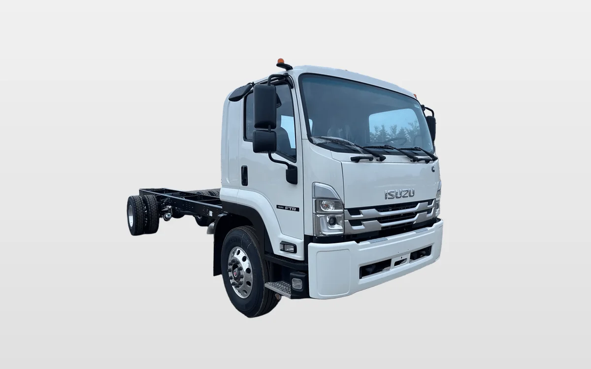 2025 Isuzu FTR — photo 1