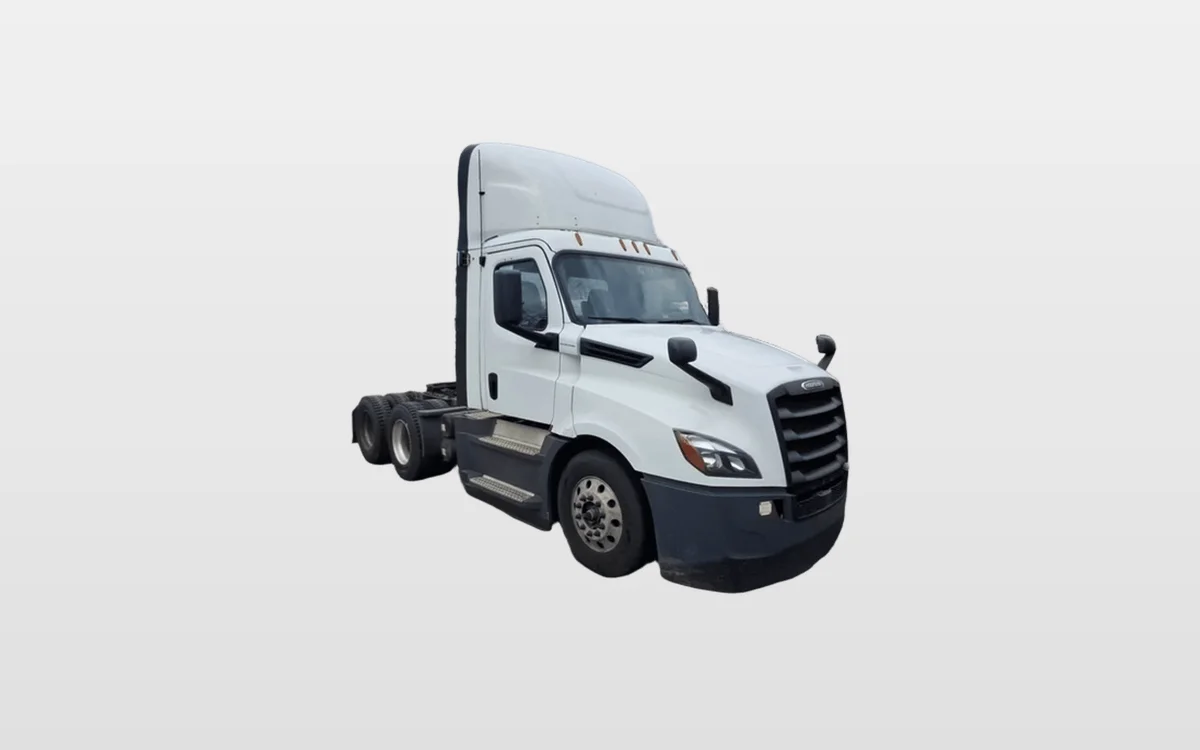 2020 Freightliner Cascadia — photo 1