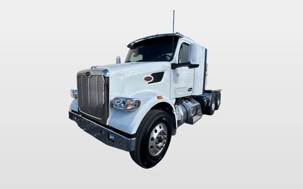 2025 Peterbilt 567 — photo 1