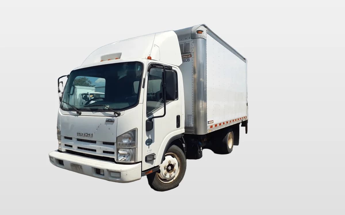 2014 Isuzu NQR — photo 1