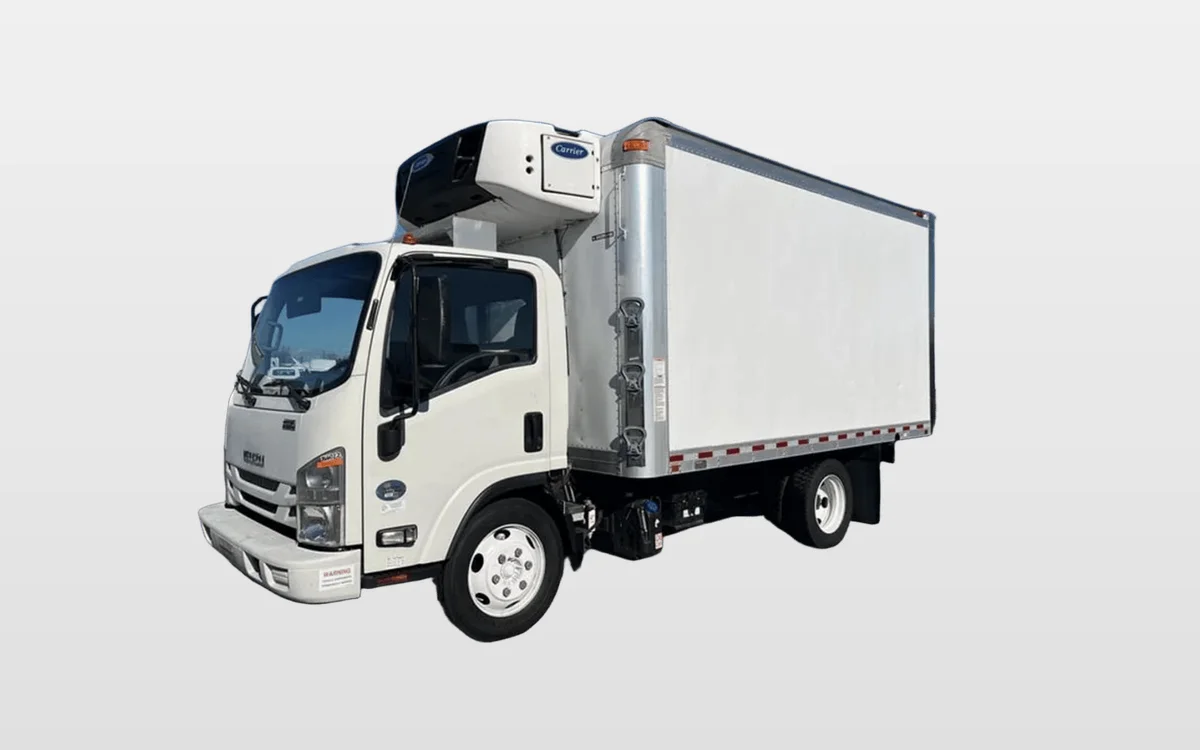 2019 Isuzu NQR — photo 1