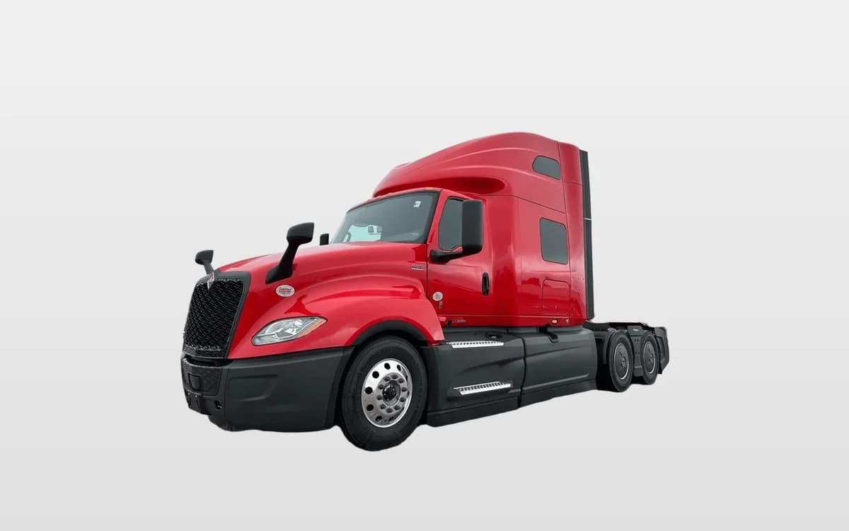 2026 International LT — photo 1