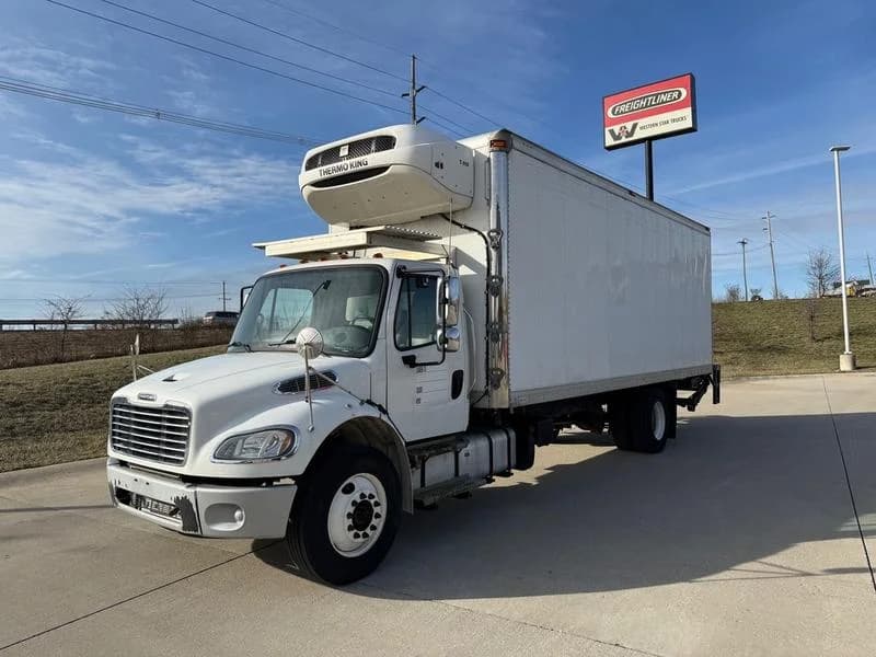 2019 Freightliner M2 106