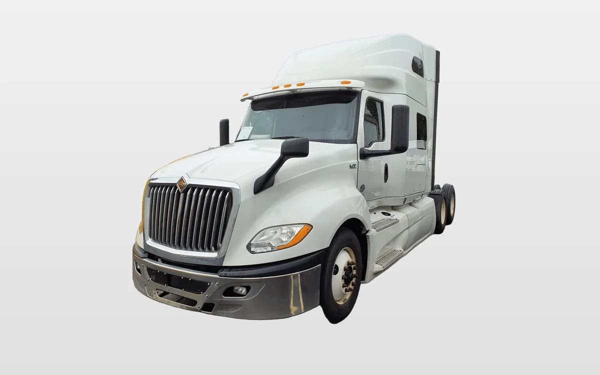 2020 International LT — photo 1