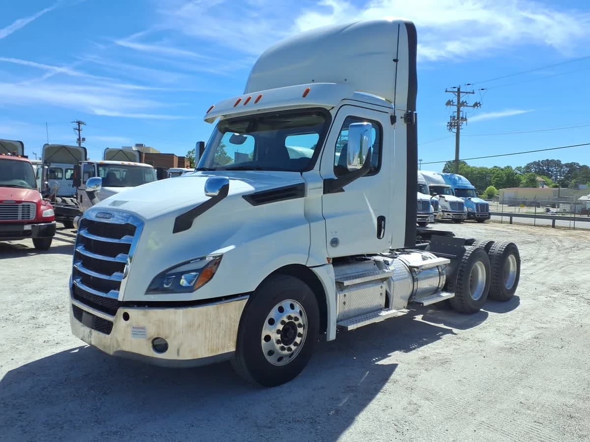 2020 Freightliner Cascadia
