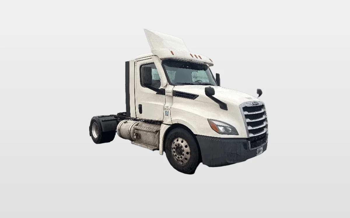 2020 Freightliner Cascadia — photo 1