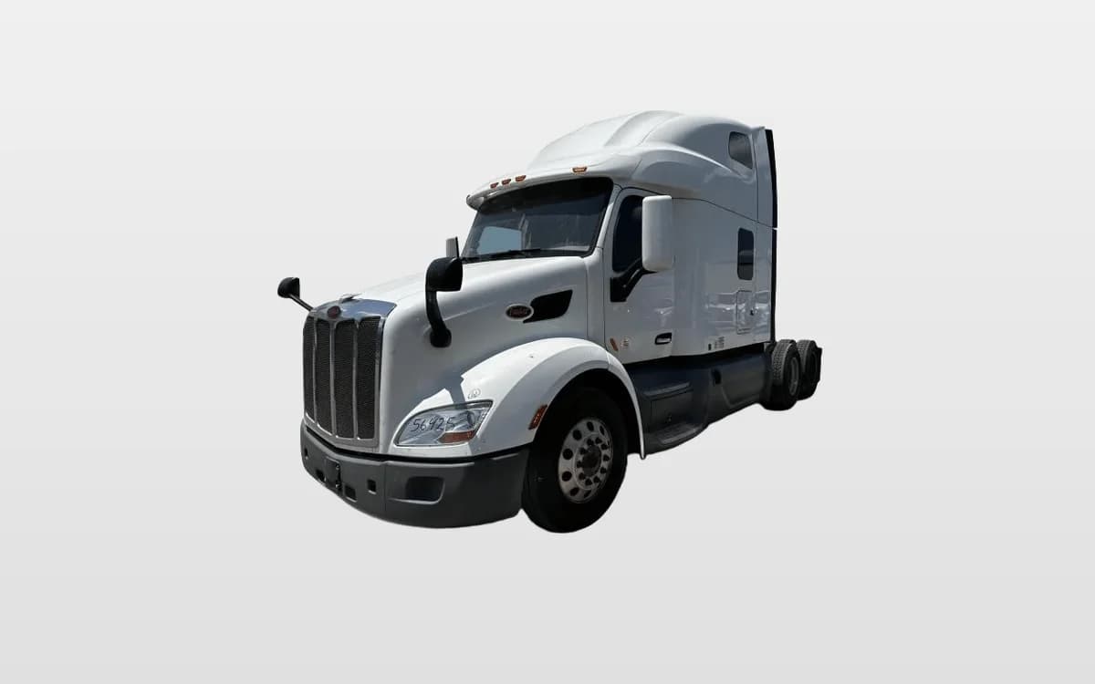 2021 Peterbilt 579 — photo 1