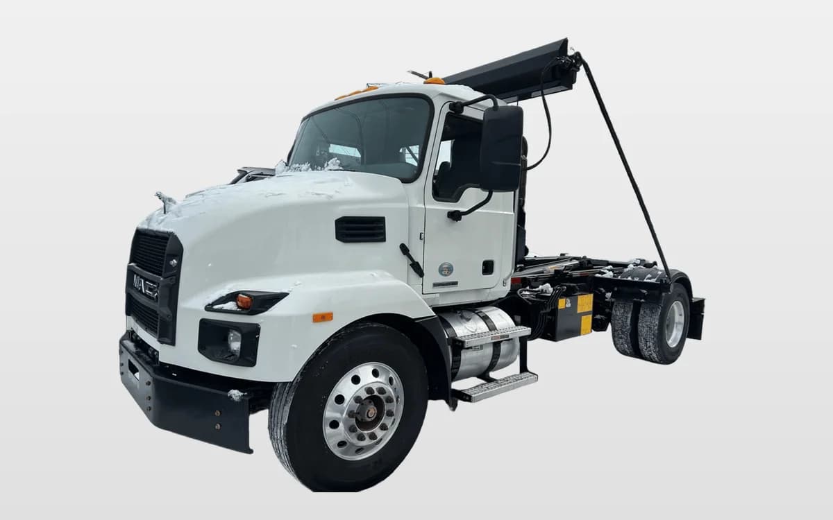 2022 Mack MD — photo 1