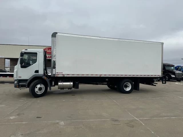 2024 Peterbilt 220EV