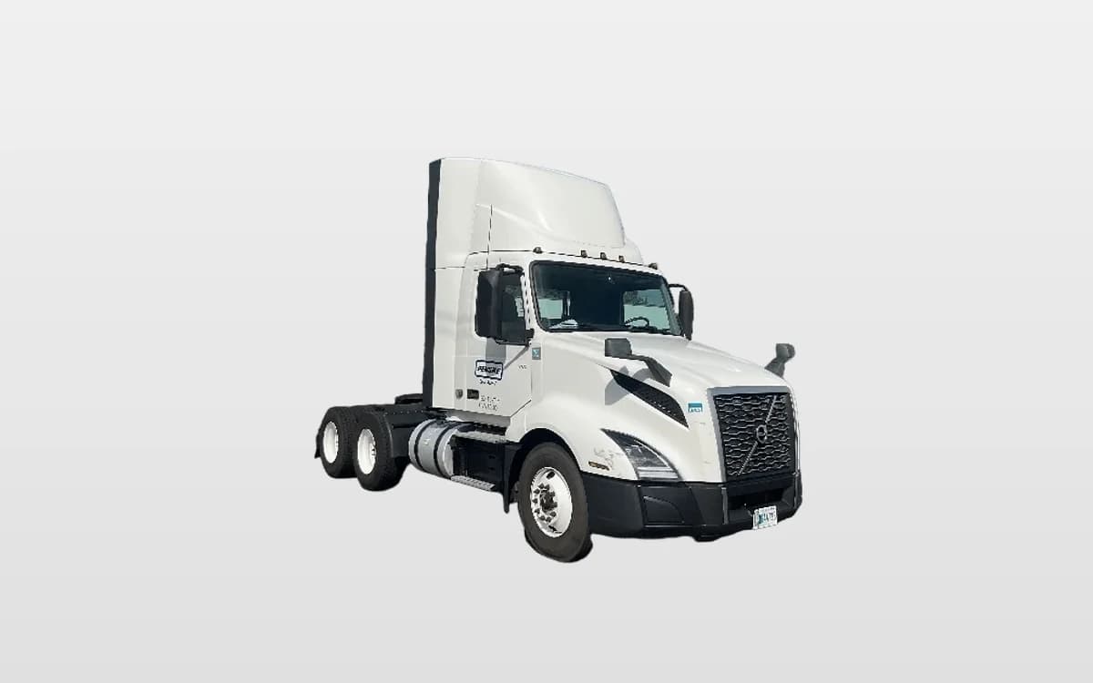 2021 Volvo VNL 300 — photo 1