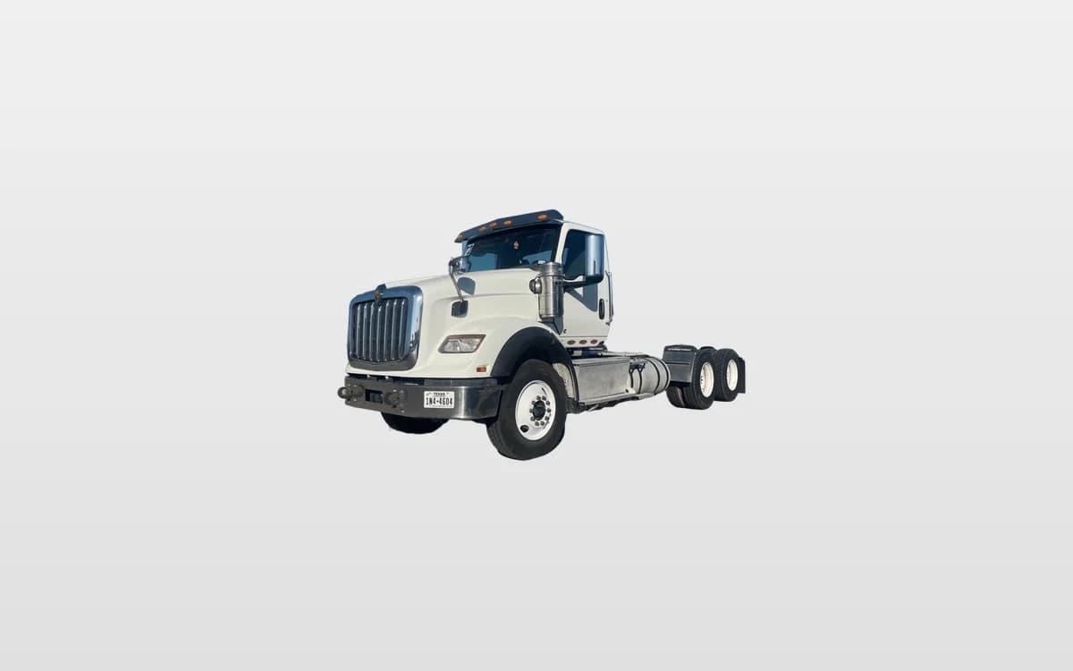 2023 International HX — photo 1