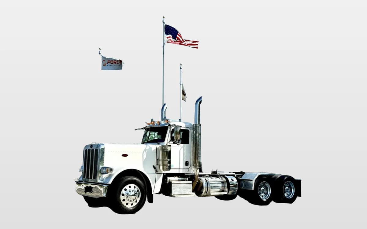 2022 Peterbilt 389 — photo 1