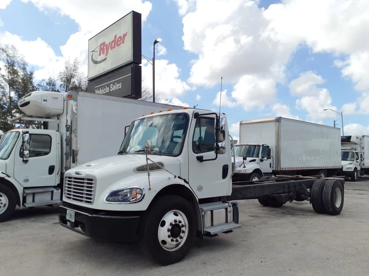 2020 Freightliner M2 106