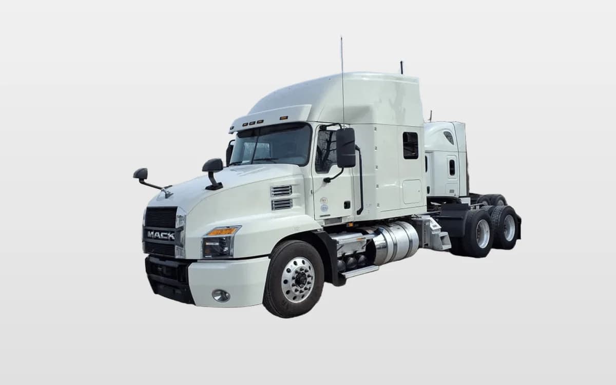 2020 Mack Anthem — photo 1