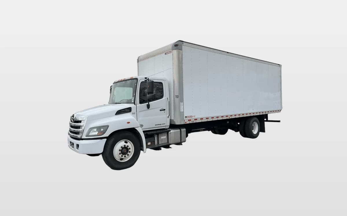 2020 Hino 268 — photo 1