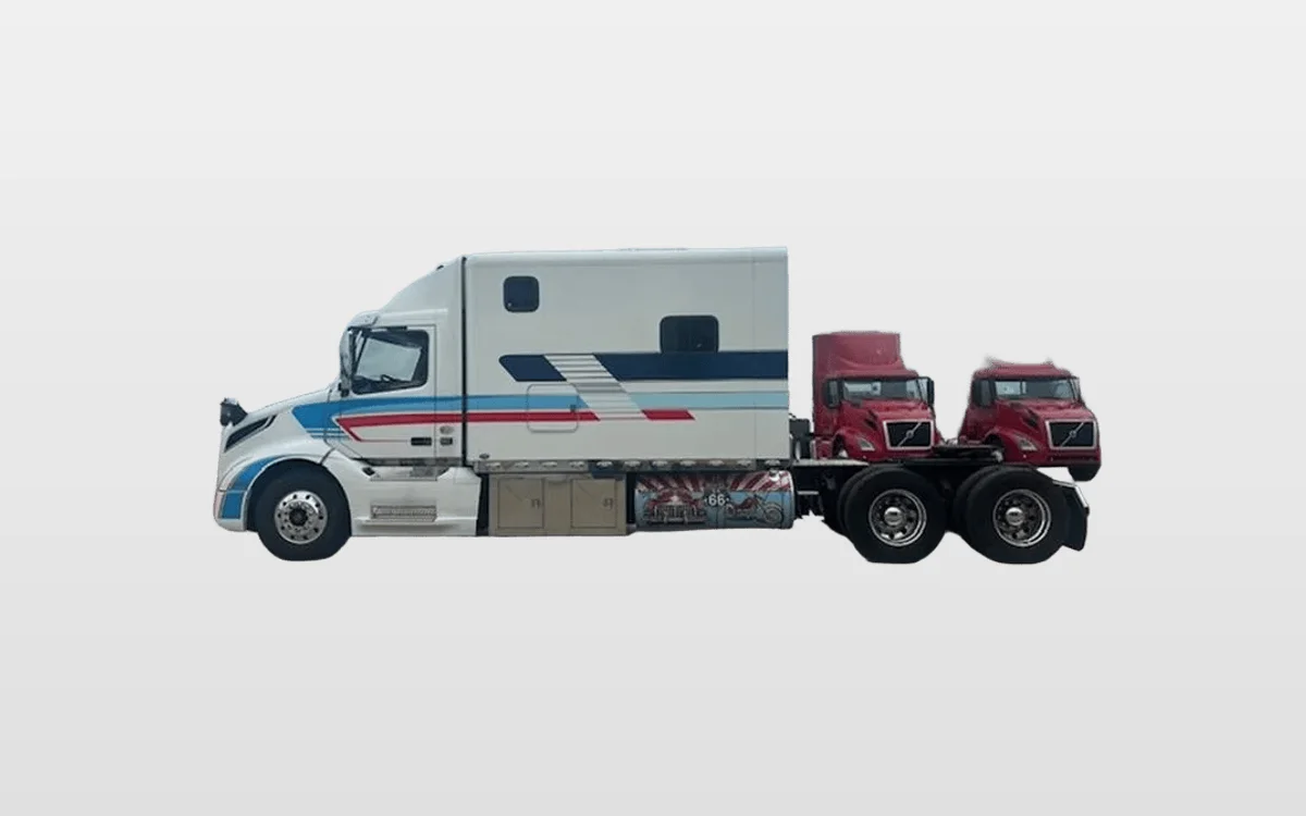 2020 Volvo VNL 300 — photo 1