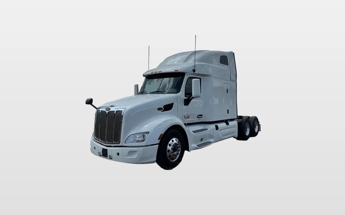 2022 Peterbilt 579 — photo 1