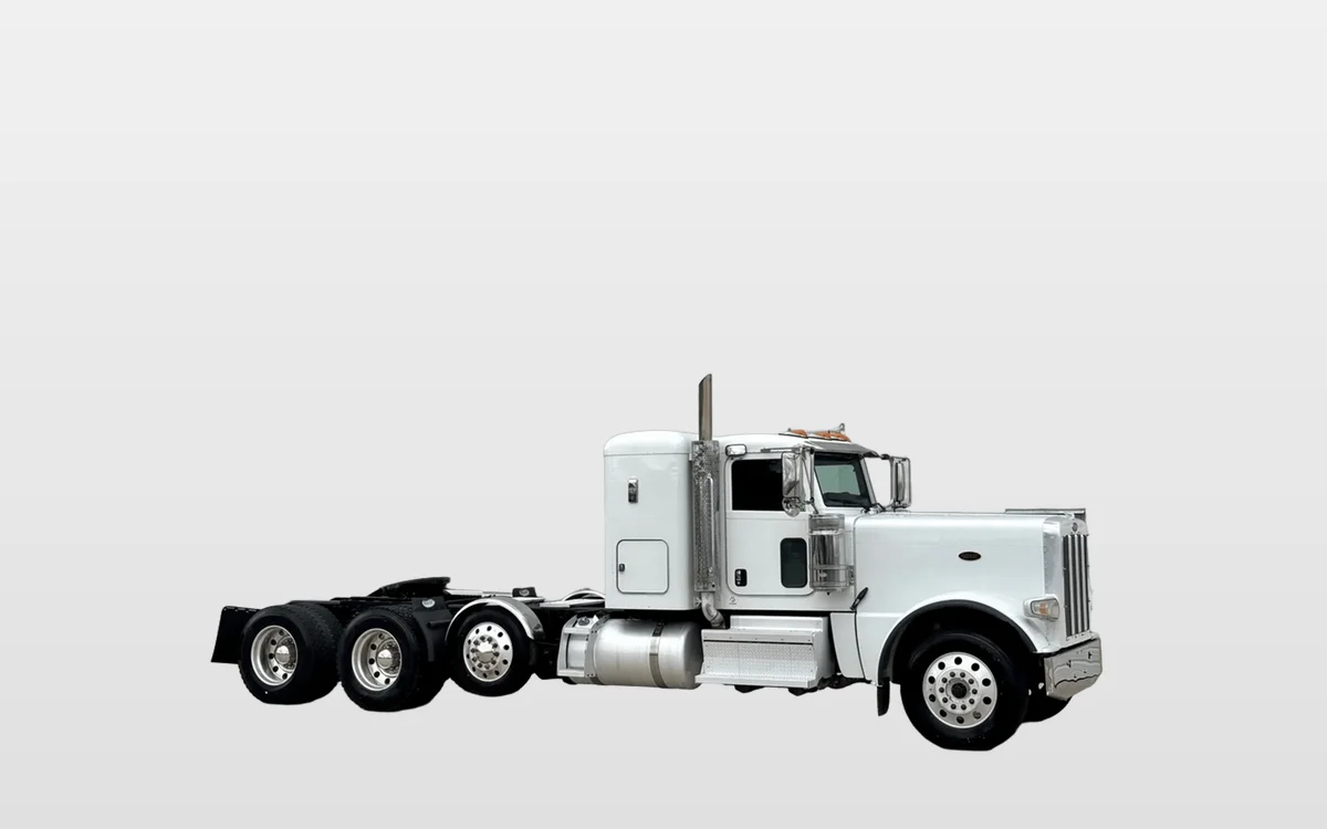 2020 Peterbilt 389 — photo 1