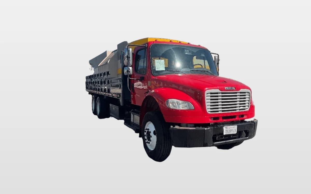 2019 Freightliner M2 106 — photo 1