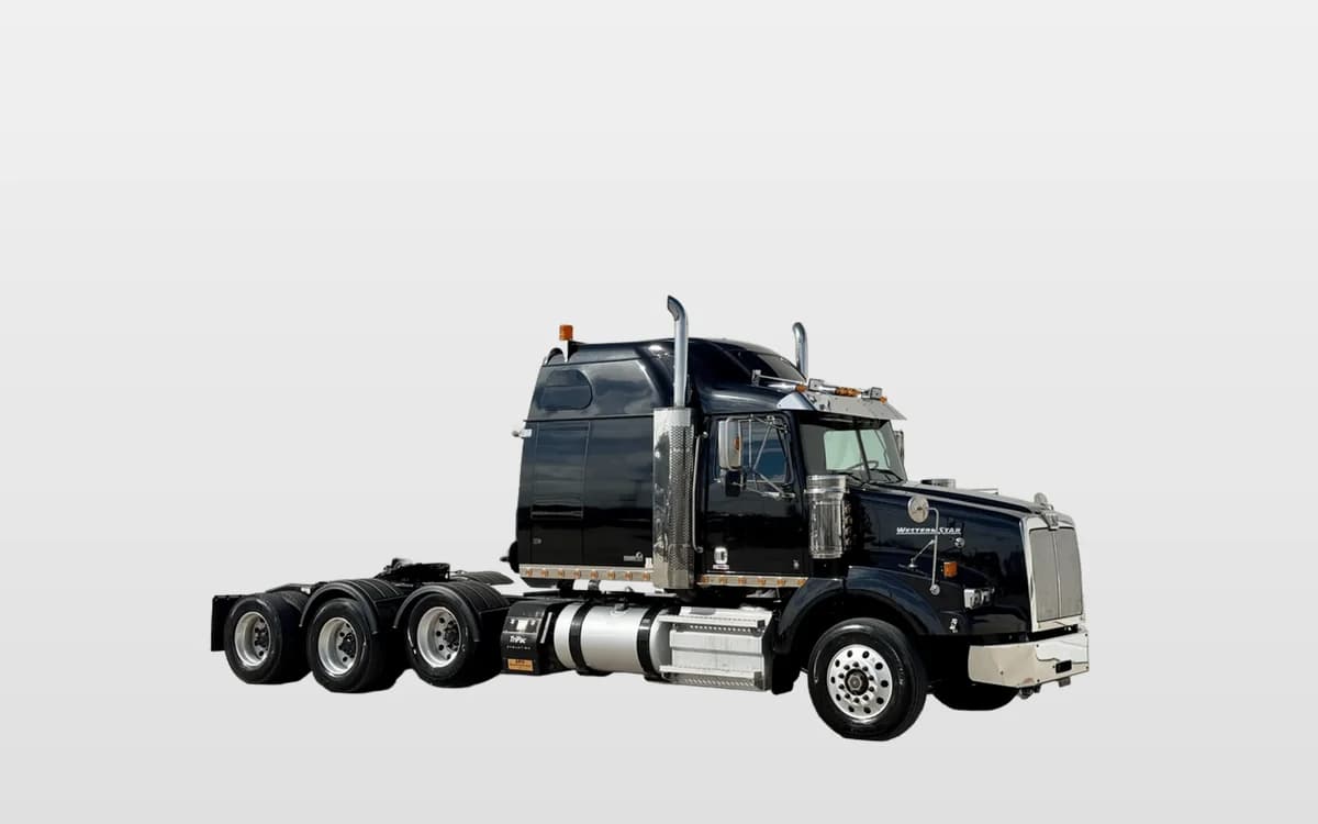 2021 Western Star 4900 — photo 1