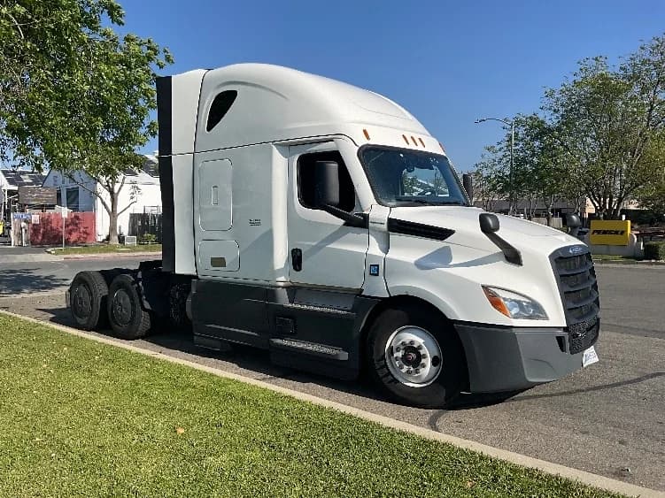 2023 Freightliner Cascadia