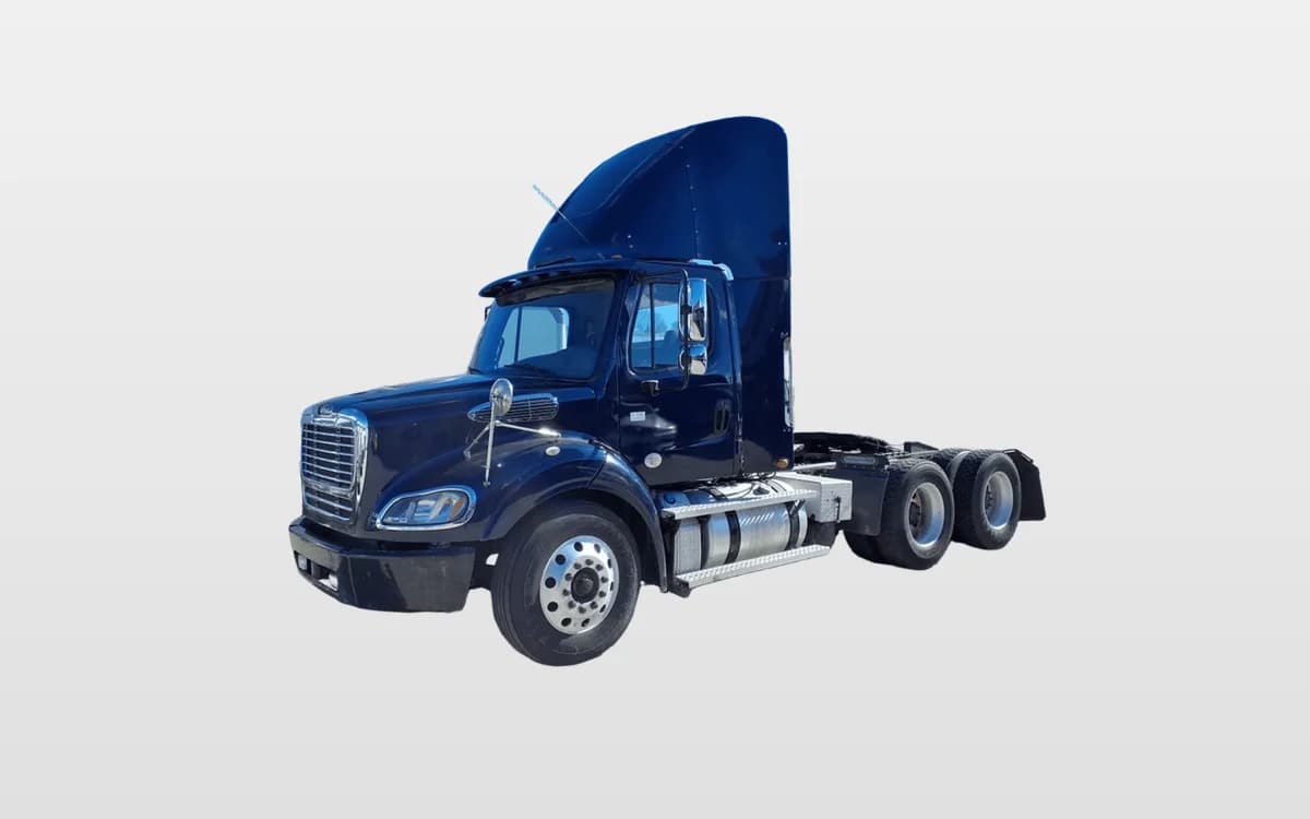 2020 Freightliner M2 112 — photo 1