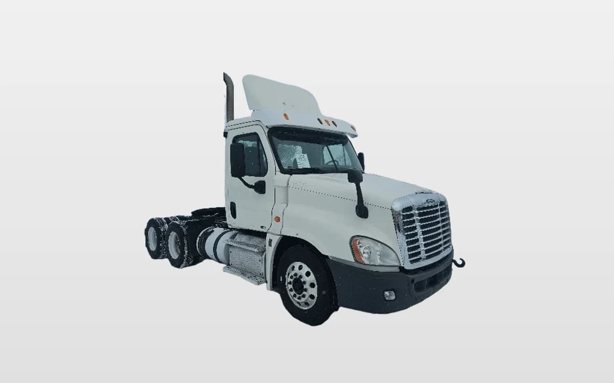 2012 Freightliner Cascadia — photo 1