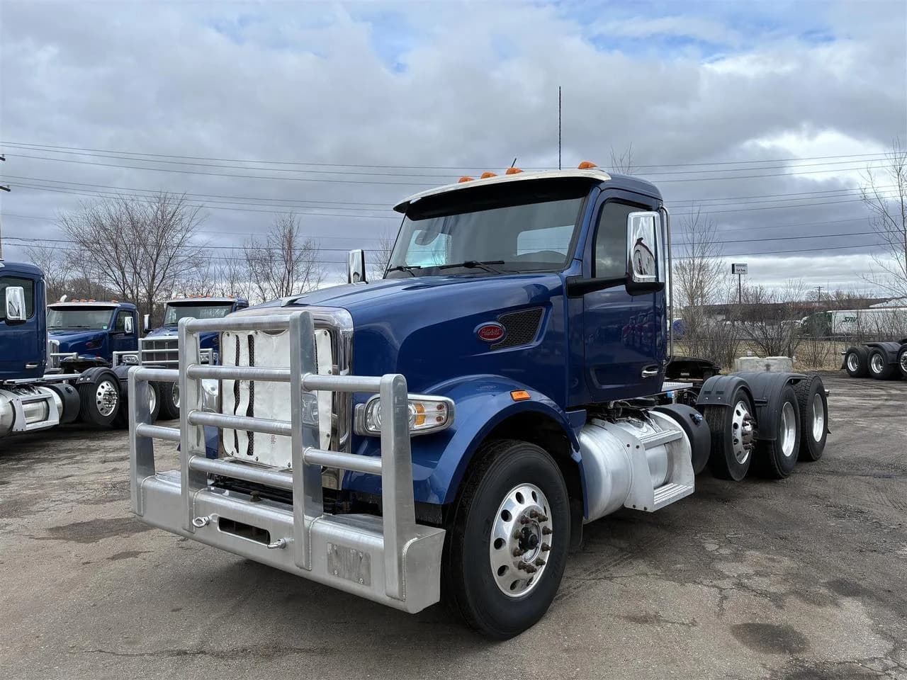 2023 Peterbilt 567